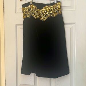 NWOT no size 14” waist. Size 6. Velour, lined, button hooks, slit skirt.